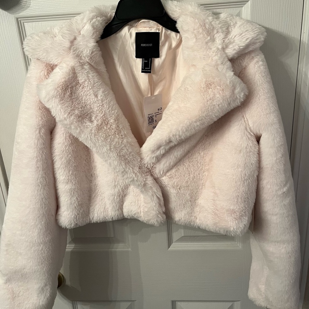 Forever 21 Plush Cropped Faux Fur Coat